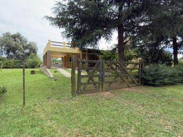 VENTA CASA 2 DORMITORIOS PILETA POTRERO DE GARAY