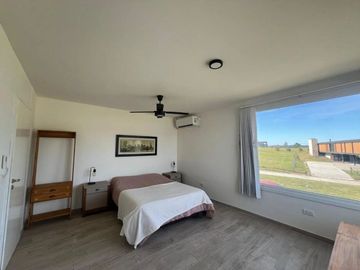 SE VENDE CASA DE 3 DORM, EN PUERTO DEL AGUILA
