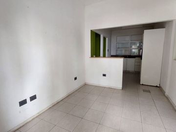VENTA PH 2 AMBIENTES EN LINIERS