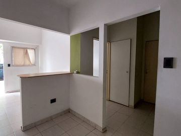 VENTA PH 2 AMBIENTES EN LINIERS