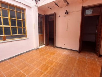 VENTA PH 3 AMB PATIO Y TERRAZA A RECICLAR LINIERS
