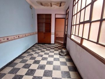VENTA PH 3 AMB PATIO Y TERRAZA A RECICLAR LINIERS