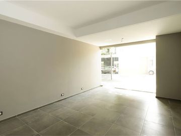 Venta de Local con Oficinas en Villa Crespo