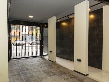 Venta de Local con Oficinas en Villa Crespo