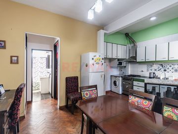 VENTA 2 AMBIENTES EN FLORES