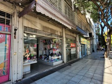 Local a la calle en alquiler en Av. Forest