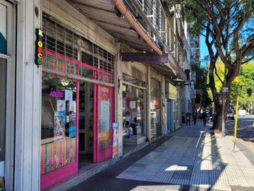 Local a la calle en alquiler en Av. Forest