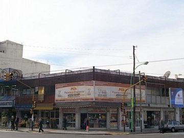 Local a la calle en alquiler en Av. Forest