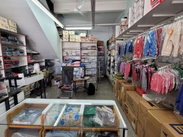 Local a la calle en alquiler en Av. Forest