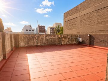 VENTA AMPLIO PH 4 AMB. EXC ESTADO CABALLITO