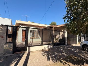 Casa 4 amb Venta Merlo Norte Jardin Parri Quincho