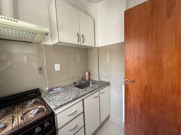 LUMINOSO 2 AMB TOTALMENTE RECICLADO EN BALVANERA