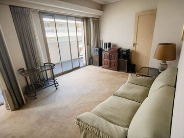 VENTA DEPTO. 4 AMB C/ DEPENDENCIA COCHERA | FLORES