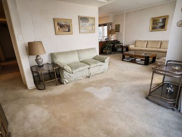 VENTA DEPTO. 4 AMB C/ DEPENDENCIA COCHERA | FLORES