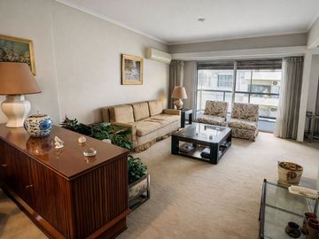 VENTA DEPTO. 4 AMB C/ DEPENDENCIA COCHERA | FLORES
