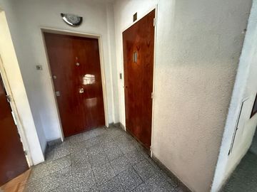 VENTA LUMINOSO 3 AMB EN LA MEJOR ZONA DE FLORES
