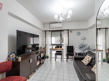 VENTA 2 AMBIENTES EN  ZONA ESTRATÉGICA DE FLORES