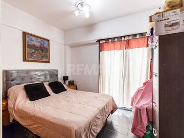 VENTA 2 AMBIENTES EN  ZONA ESTRATÉGICA DE FLORES