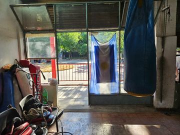 VENTA LOCAL FLORES SUR  IDEAL DEPOSITO