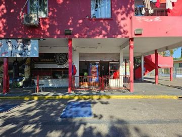 VENTA LOCAL FLORES SUR  IDEAL DEPOSITO