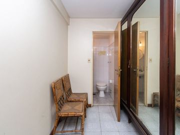 VENTA PISO 4 AMBIENTES Y DEP 179 M2 COCHERA FLORES