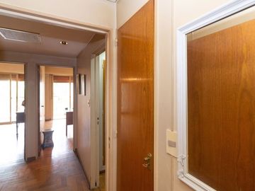 VENTA PISO 4 AMBIENTES Y DEP 179 M2 COCHERA FLORES