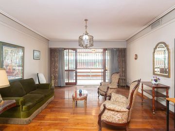 VENTA PISO 4 AMBIENTES Y DEP 179 M2 COCHERA FLORES