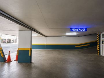 Venta de Cochera Cubierta en Palermo
