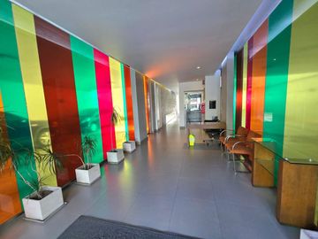 Depto 2 amb en venta con cochera Parque Chacabuco