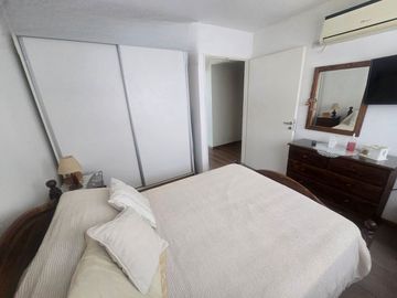 Depto 2 amb en venta con cochera Parque Chacabuco