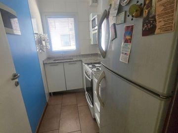 Depto 2 amb en venta con cochera Parque Chacabuco