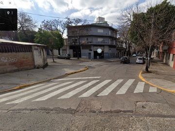 Venta Terreno esquina Parque Chacabuco, 3 calles