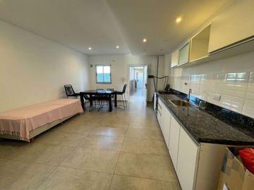 VENTA 2 AMB BCON COCHERA ESTRENAR  QUILMES CONESA