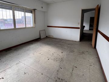 Venta GALPÓN + VIVIENDA | IDEAL PYME O DEPÓSITO |