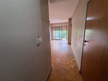 VENTA 2 AMBIENTES CON BALCON CORRIDO VILLA CRESPO