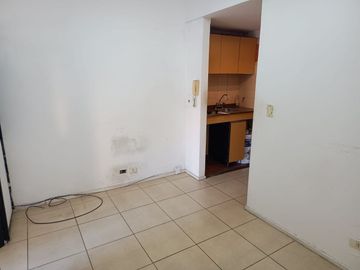 VENTA MONOAMBIENTE CON BALCON RETIRO