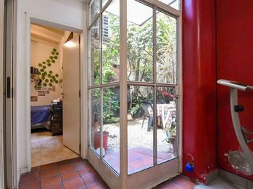 DEPARTAMENTO 4 AMBIENTES C/PATIO. JARDIN. BELGRANO