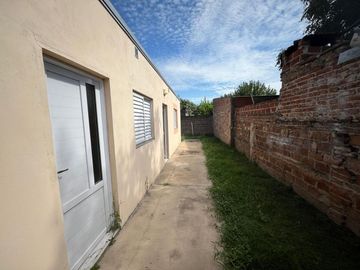 VENTA CASA + DPTO + LOCAL EN PILAR SANTA FE