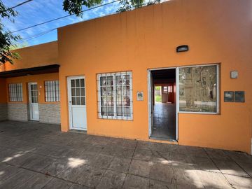 VENTA CASA + DPTO + LOCAL EN PILAR SANTA FE