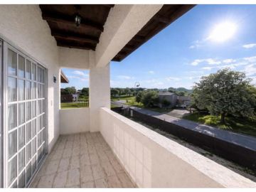 Gran casa en venta en Estación del Carmen