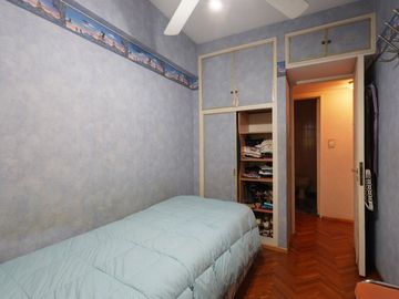 VENTA DEPARTAMENTO 4 AMBIENTES BALCÓN Y COCHERA