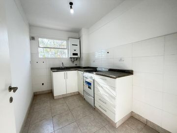 VENTA PALERMO SOHO FRENTE 3 AMBIENTES LUMINOSO