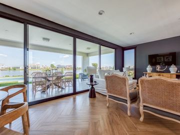 Venta Casa vista laguna 4 ambientes San Sebastián