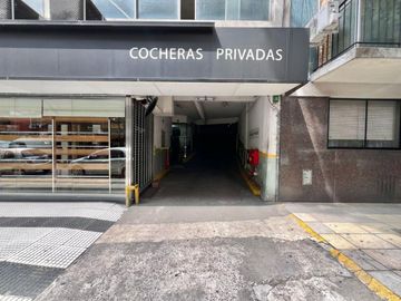 VENTA COCHERA FIJA EN BARRIO NORTE. GALLO y AGÜERO