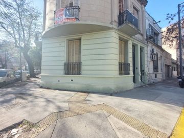 PH 5 Ambientes con Patio y Entrada Independiente