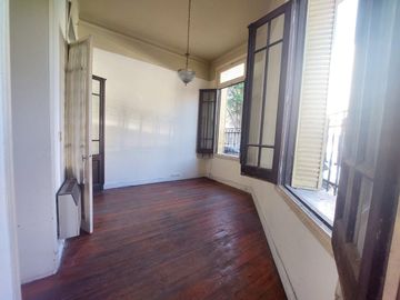 PH 5 Ambientes con Patio y Entrada Independiente