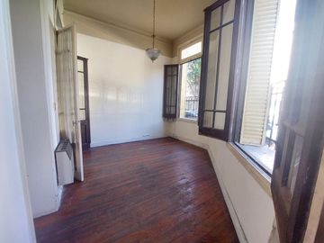 PH 5 Ambientes con Patio y Entrada Independiente