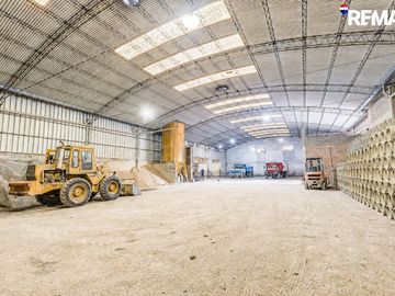 VENTA GALPÓN EN BERAZATEGUI DE 2536 M2 TOTALES