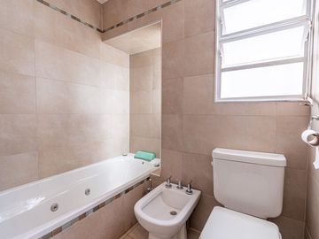 PH tipo casa, terraza y cochera 248m2 Apto Crédito