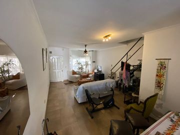 VENTA DUPLEX 3 AMBIENTES CIUDAD EVITA
